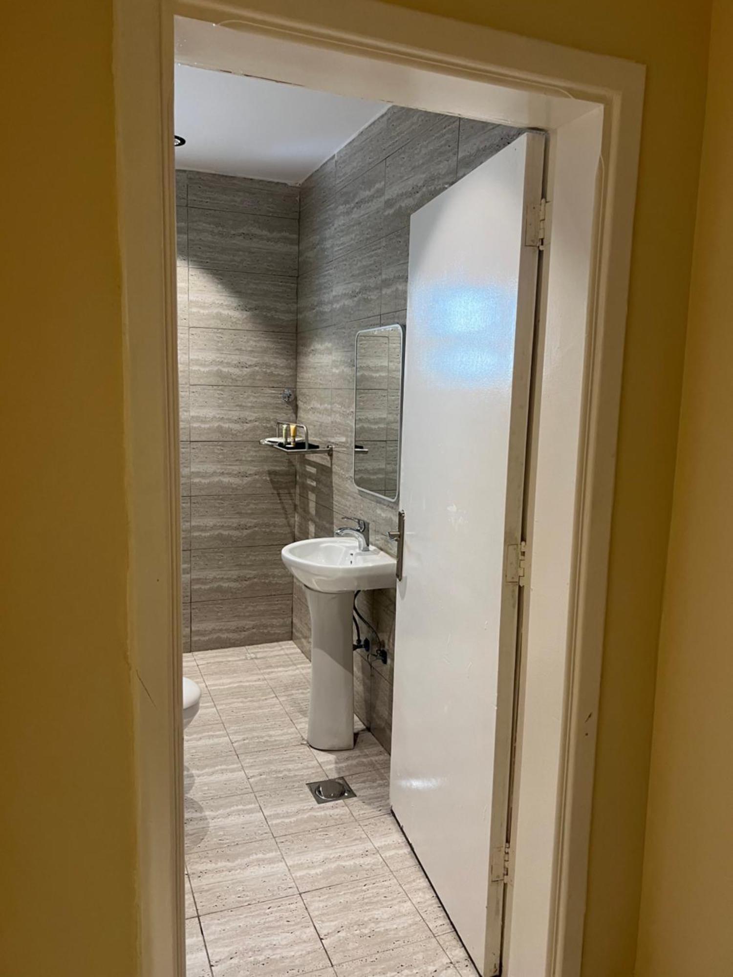 A7 Self Entry Cozy With Master Bed Self Entry استديو في العقيق دخول ذاتي سرير ماستر * Riyadh